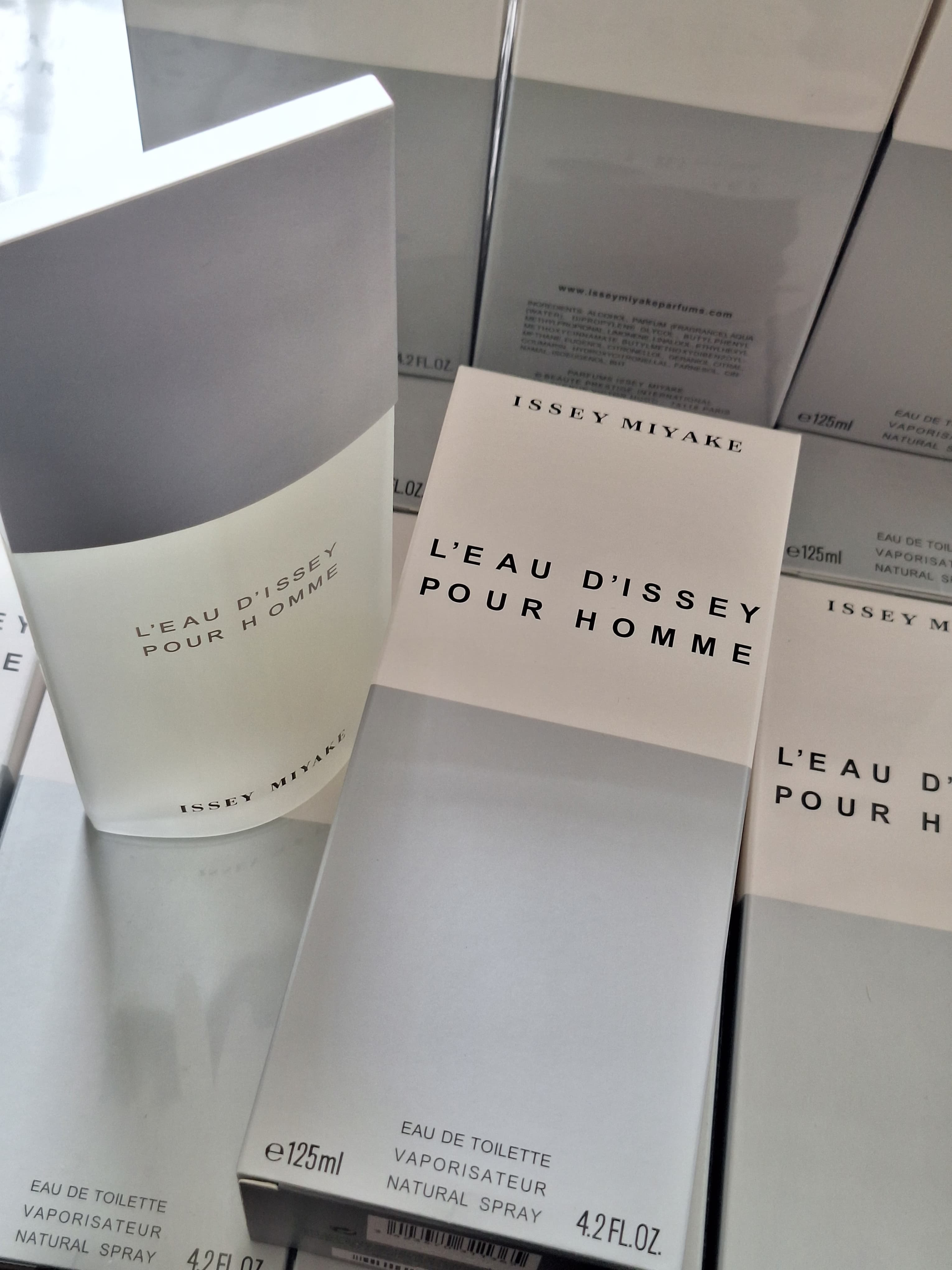 L’Eau d’Issey Pour Homme – Issey Miyake Men’s Eau de Toilette 125ml